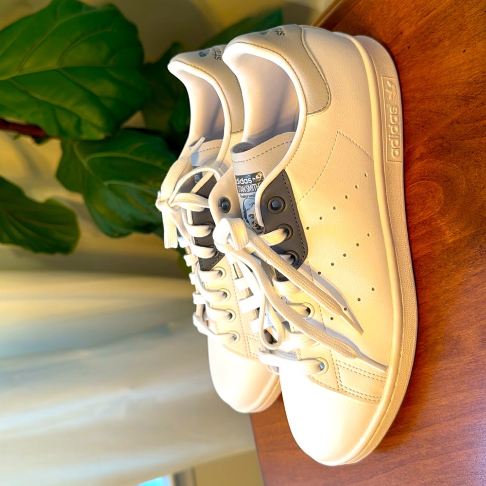 Adidas Tennis Shoes